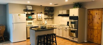 Cozy Cottage in the Woods