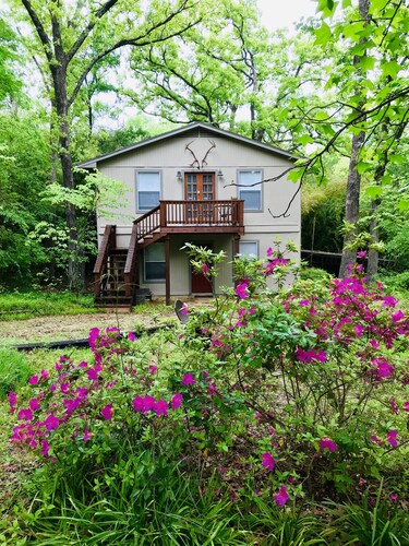 Cozy Cottage in the Woods