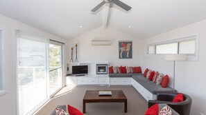 TV - Silvermist - 17 Poley Cow Lane (Jindabyne)