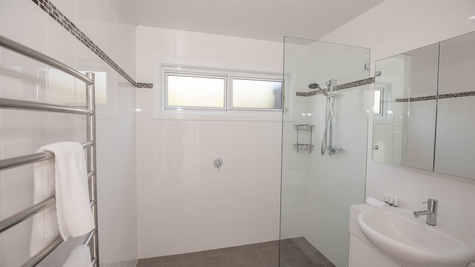 Silvermist - 17 Poley Cow Lane — image 8