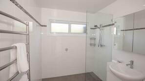 Shower, towels
