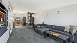 Téléviseur connecté, foyer