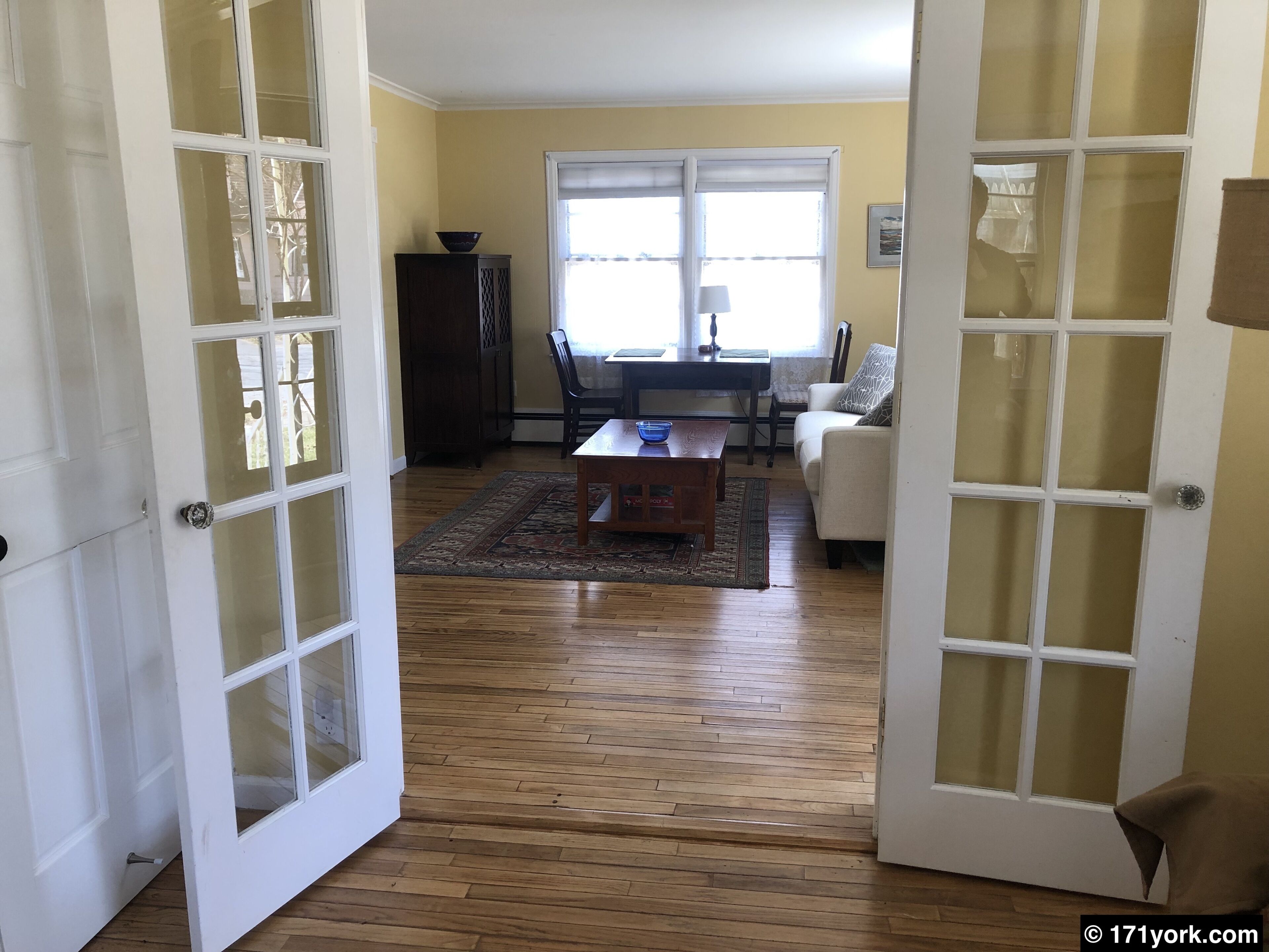 Track Rental - Charming In-Town Eastside Cape