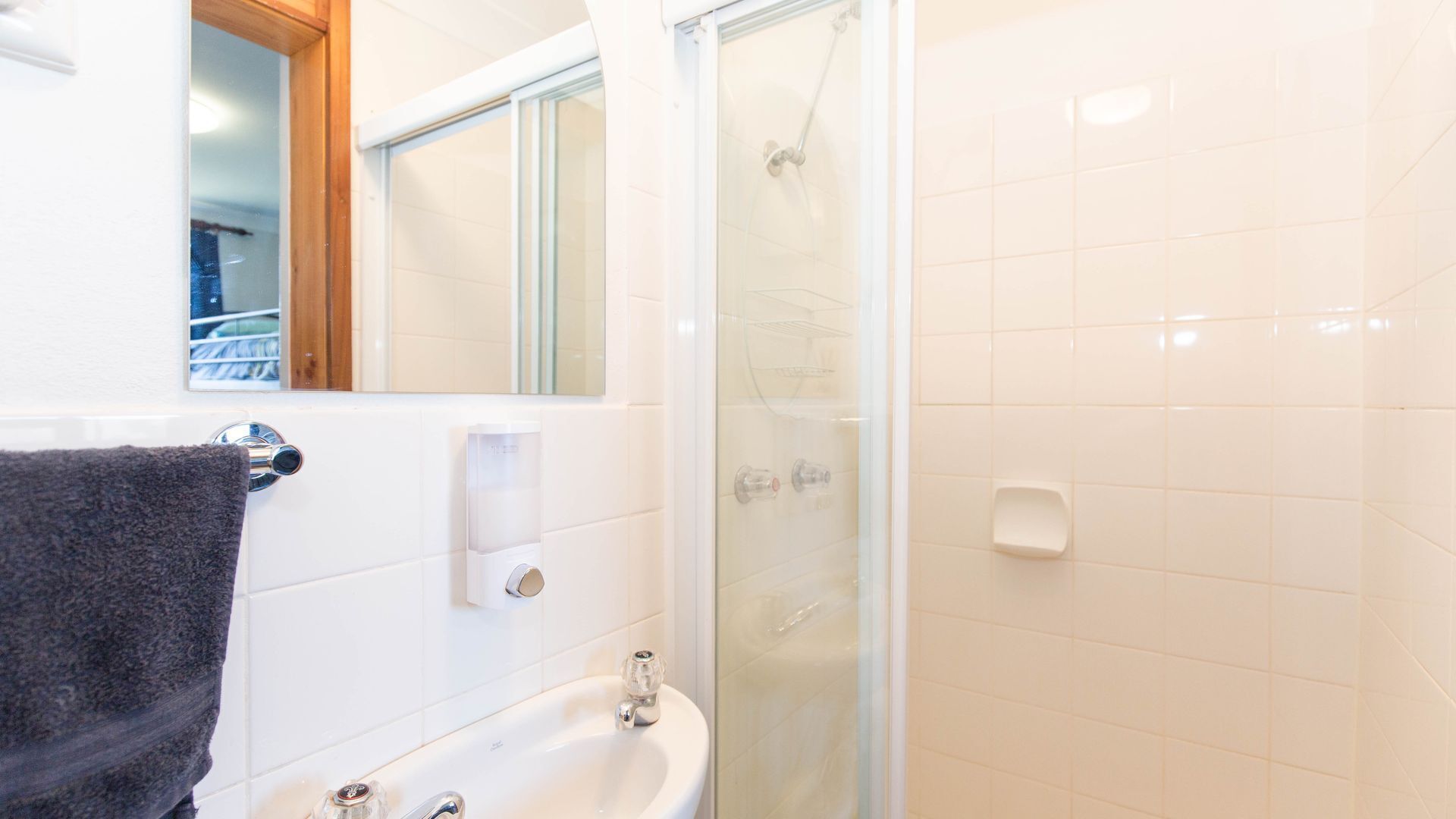 Aviemore - 4/14 Cobbodah Street — image 7