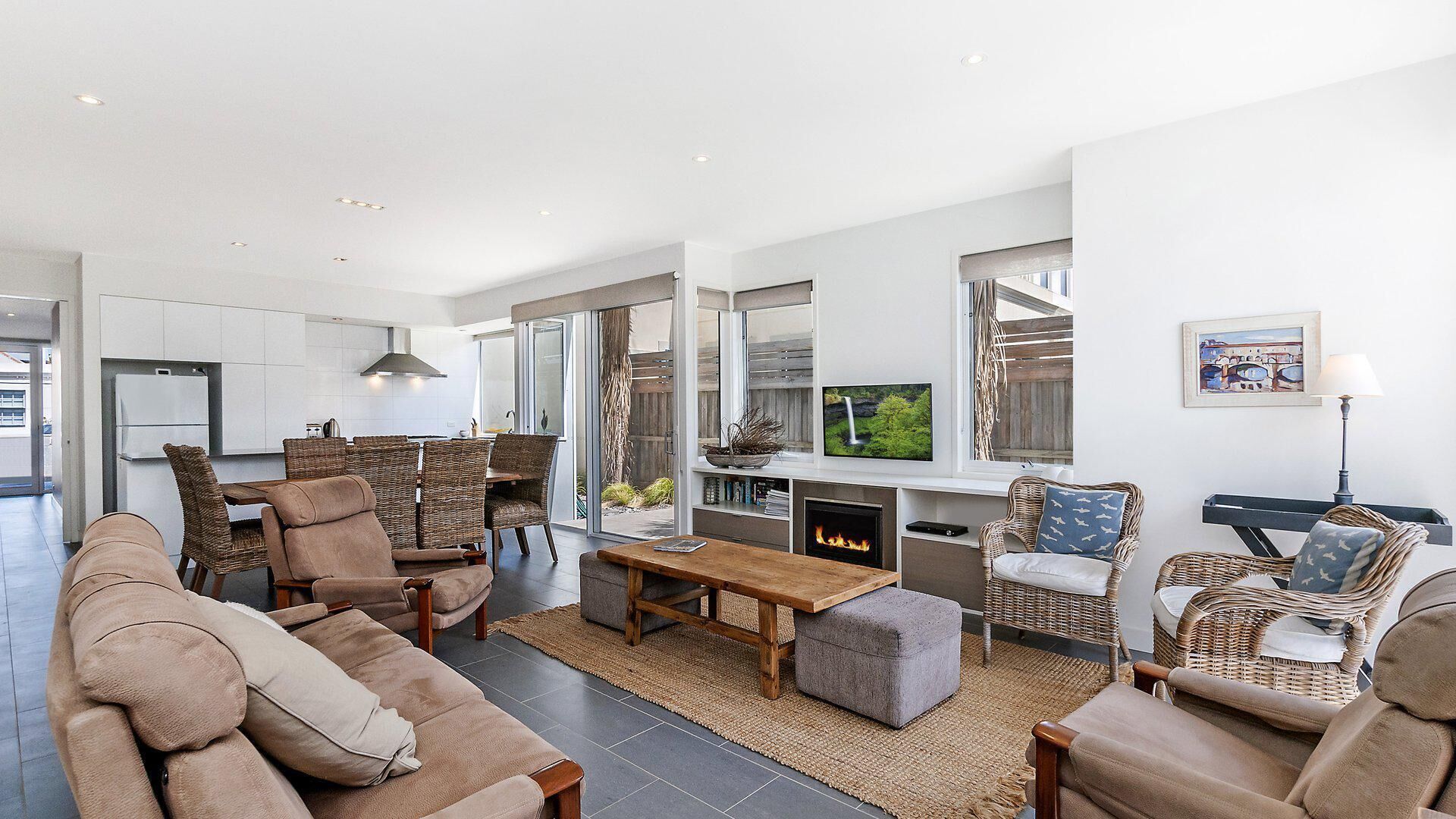 Téléviseur connecté, foyer