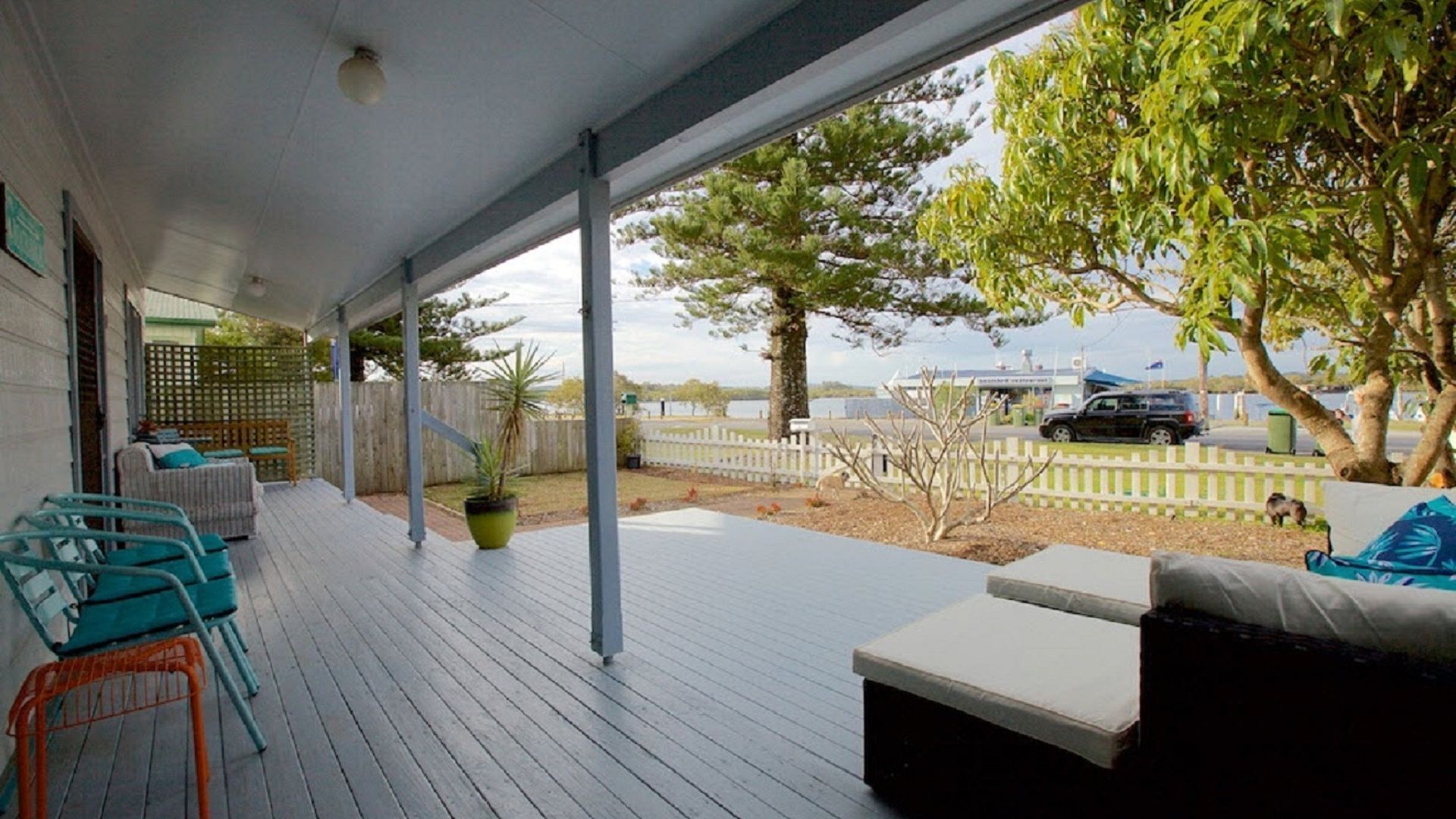 Tea Gardens Waterfront Bliss