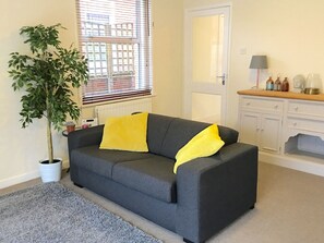 Apartment | Interior detail - Netley Village Apartment (Southampton)