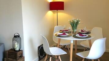Apartment | In-room dining