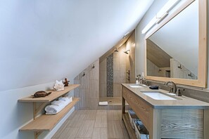 Combined shower/tub, hair dryer, towels, soap - Relaxing Home Away from Home! Pets, Private Pool, Steps to Beach- a rare find! (Eastpoint)