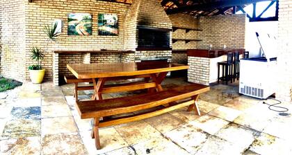 MEMPHIS MANSION 10 SUITES 50 BEDS NEXT TO BEACH PARK