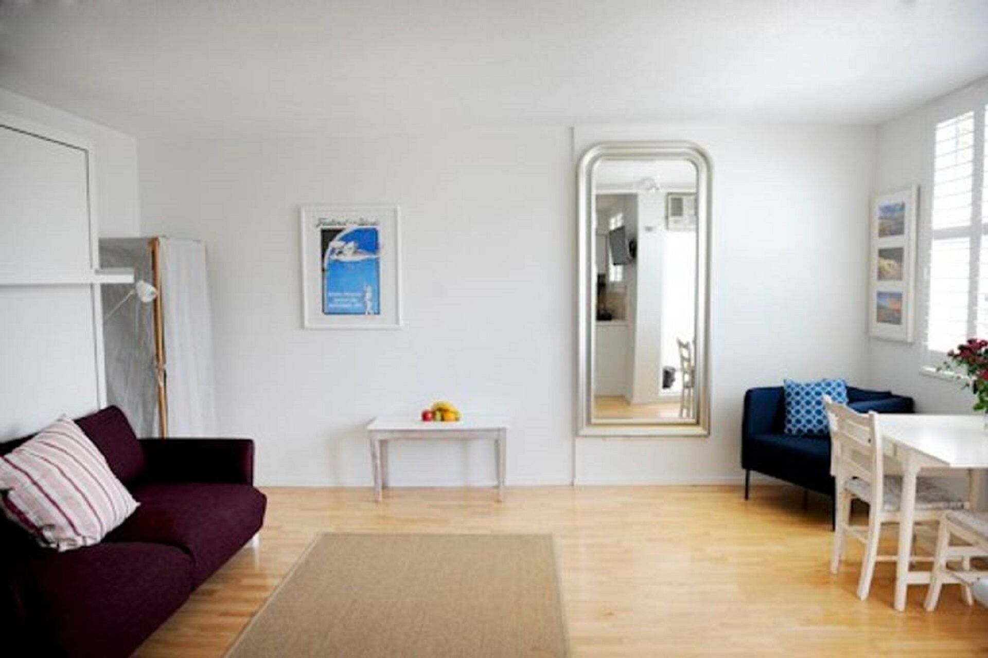 Studio 10 in heart of Bondi  with balcony and shared roof top pool