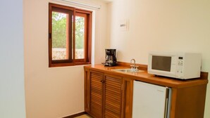 Villa | Private kitchen - Casa Azul Maya - Double King Suites - Room 1 (Isla Mujeres)