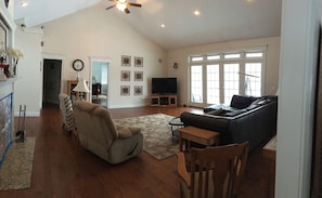 TV, fireplace, DVD player