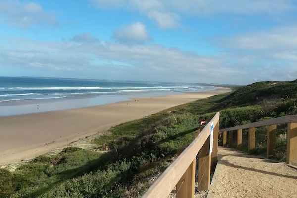 Ubicación a pie de playa y tumbonas
