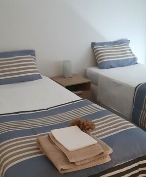 3 habitaciones, tabla de planchar con plancha y wifi gratis