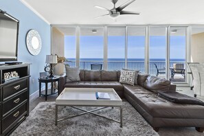 Flat-screen TV, Netflix, DVD player, streaming services