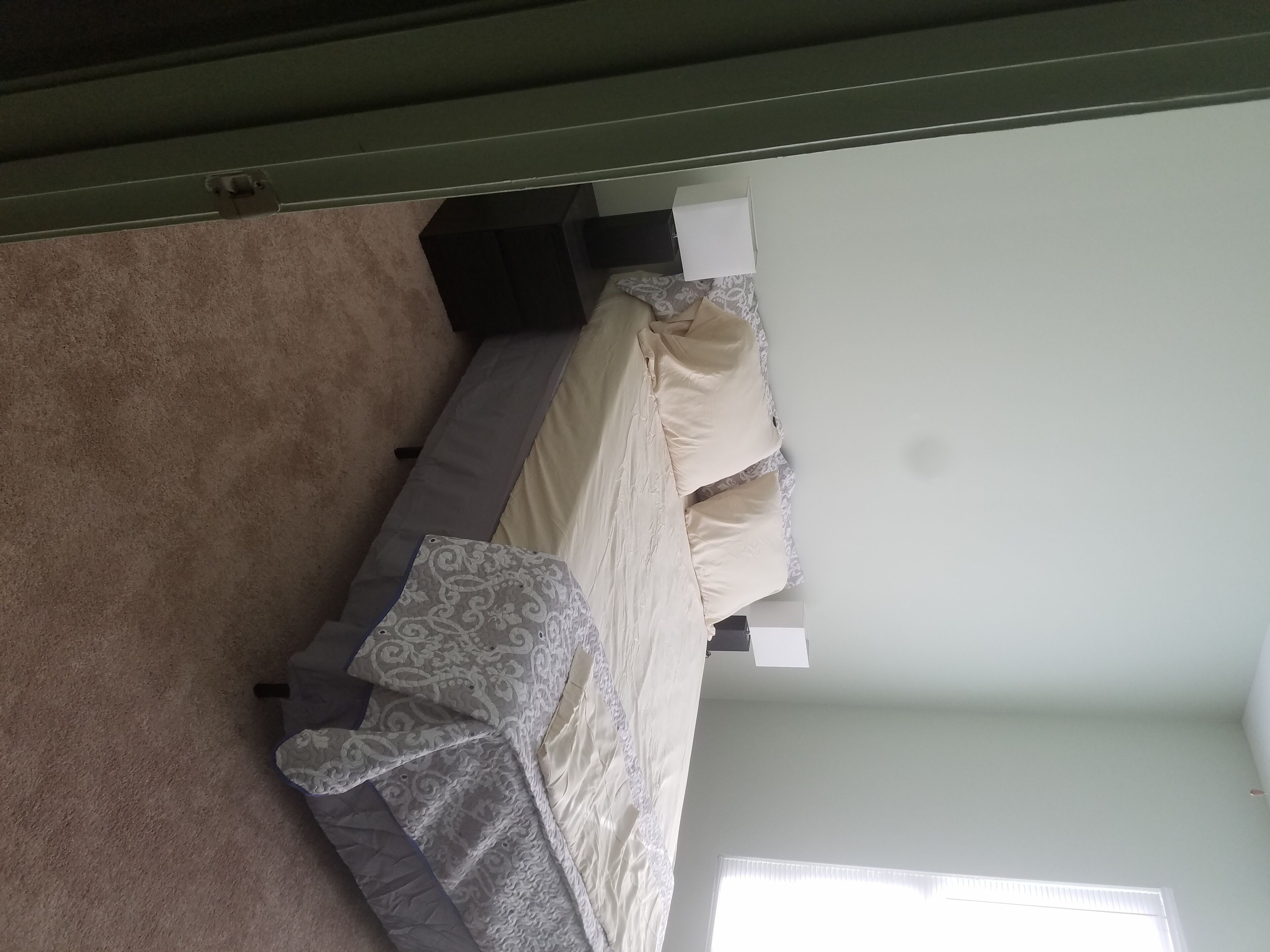 Spacious Retreat Centrally located Downtown, Midtown and minutes from Buckhead.