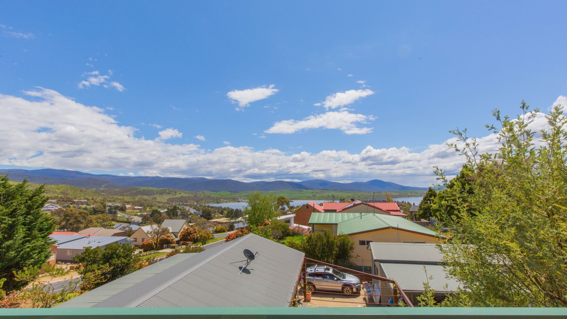 Kestrels Rest - 2/116 Gippsland Street — image 2