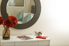 行政公寓, 2 張標準雙人床, 非吸煙房 | 布置獨特、熨斗/熨衣板、折疊床/加床、免費無線上網