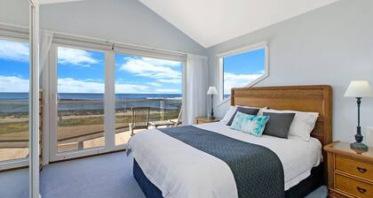 A Top Deck - vast views of the Southern Ocean