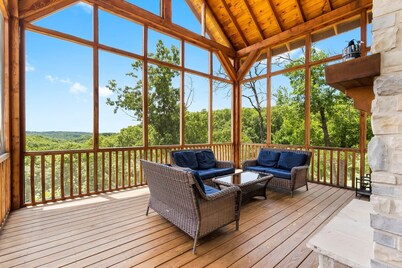 Private Resort-Style Lodge with Private Pool, Hot Tub, Game Tables, Zip Line & 20 Acres of Trails