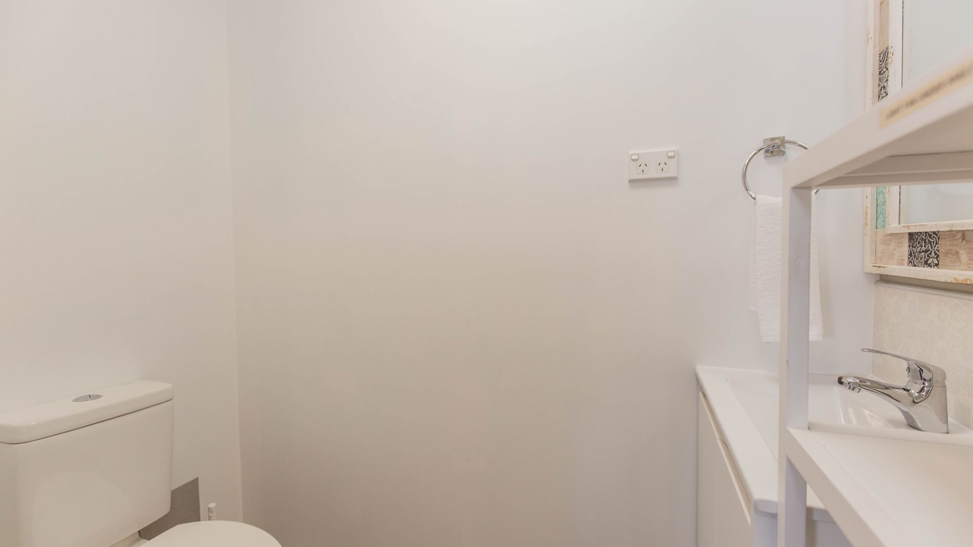 Oak & Barrell - 7 Twynam Street — image 23