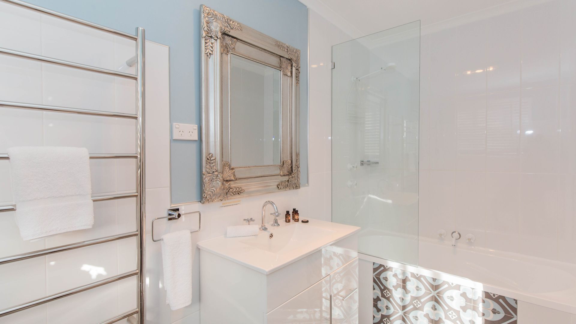 Oak & Barrell - 7 Twynam Street — image 18