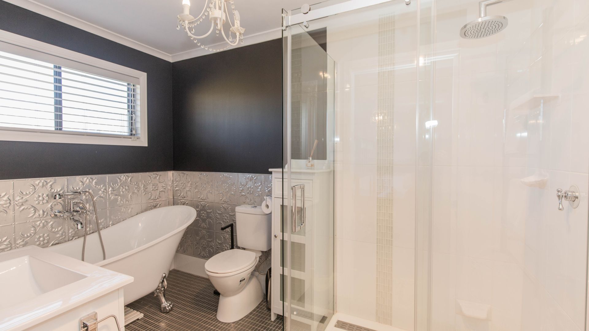 Oak & Barrell - 7 Twynam Street — image 16