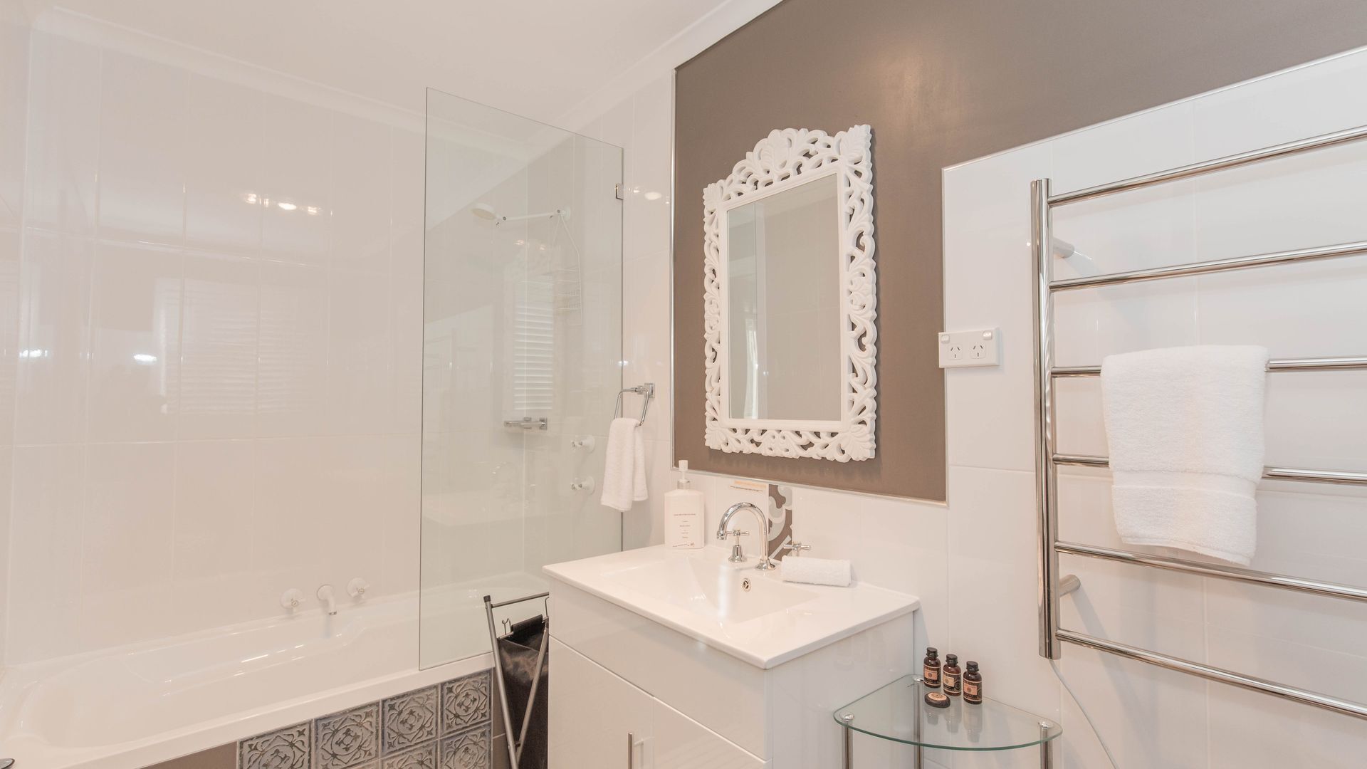 Oak & Barrell - 7 Twynam Street — image 20