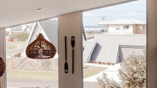 Escape 2 Brophy - Southern Ocean Views