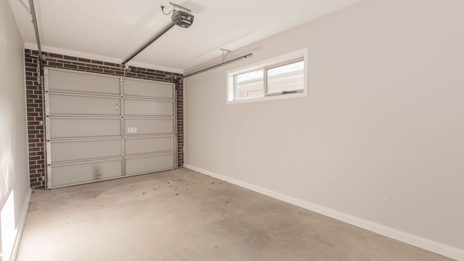 43A Twynam Street - Snowfall — image 18