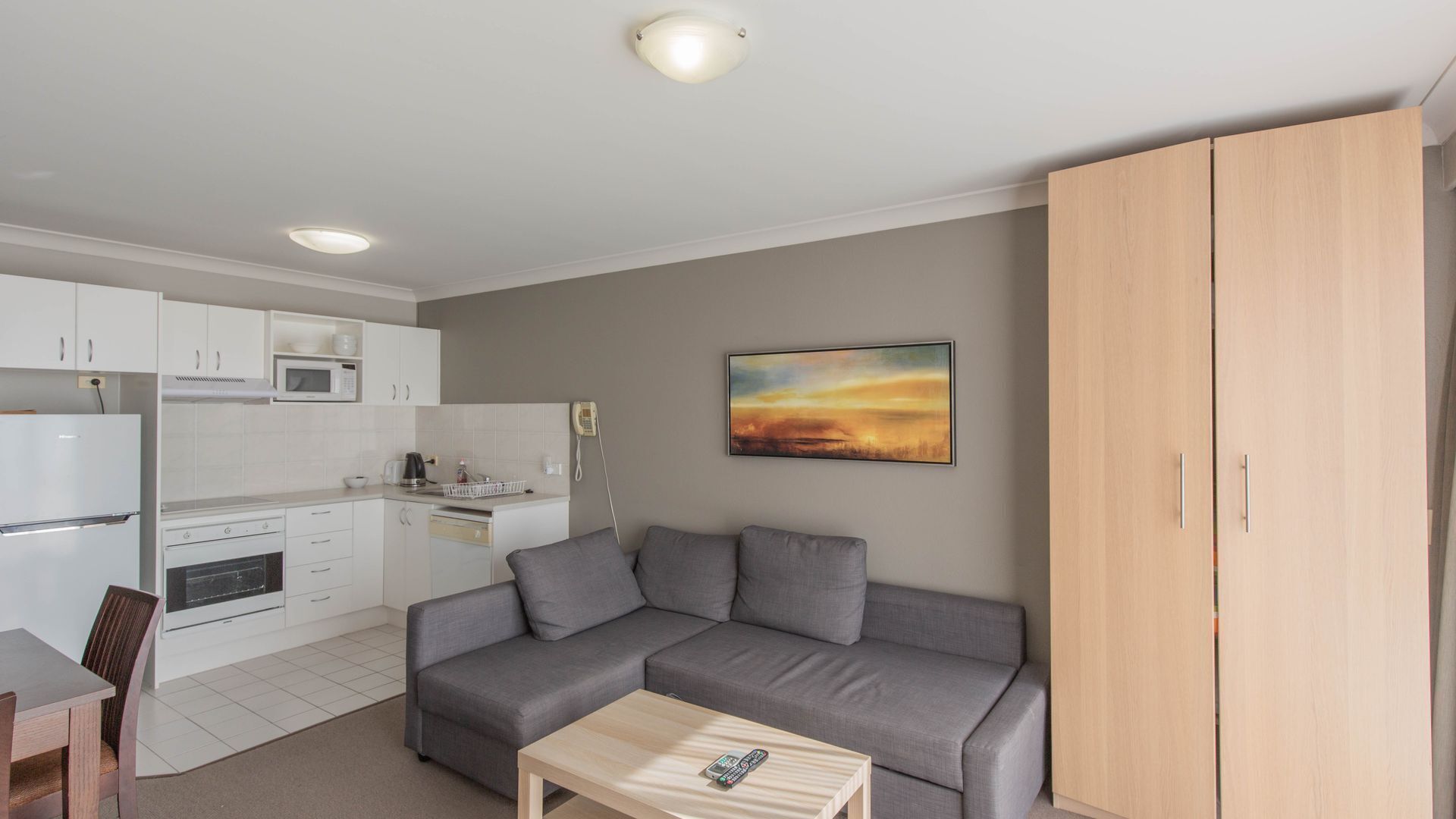 Horizons - 315/10 Kosciuszko Road — image 4