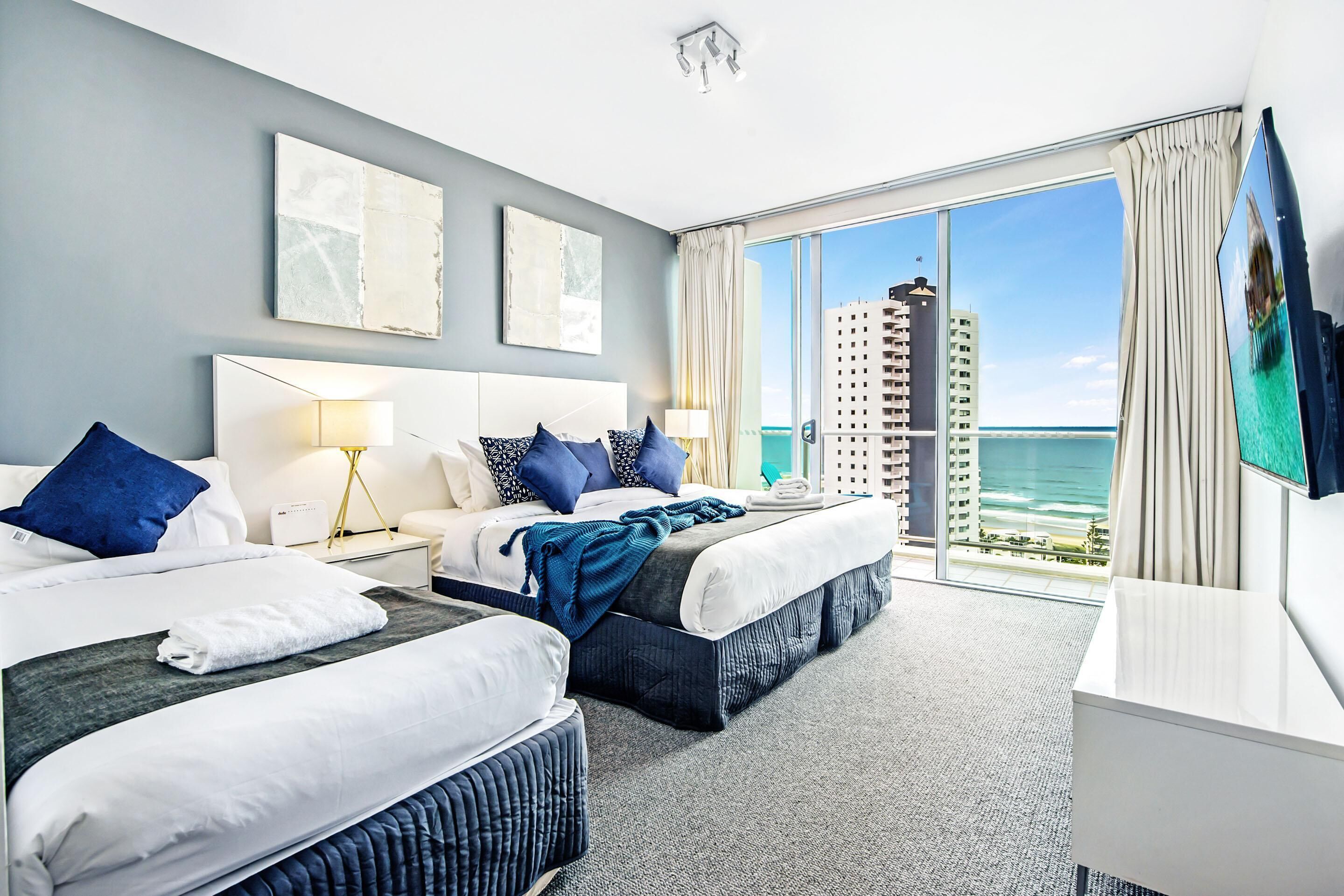 2 Story 3 Bedroom Penthous with Ocean Views — image 8
