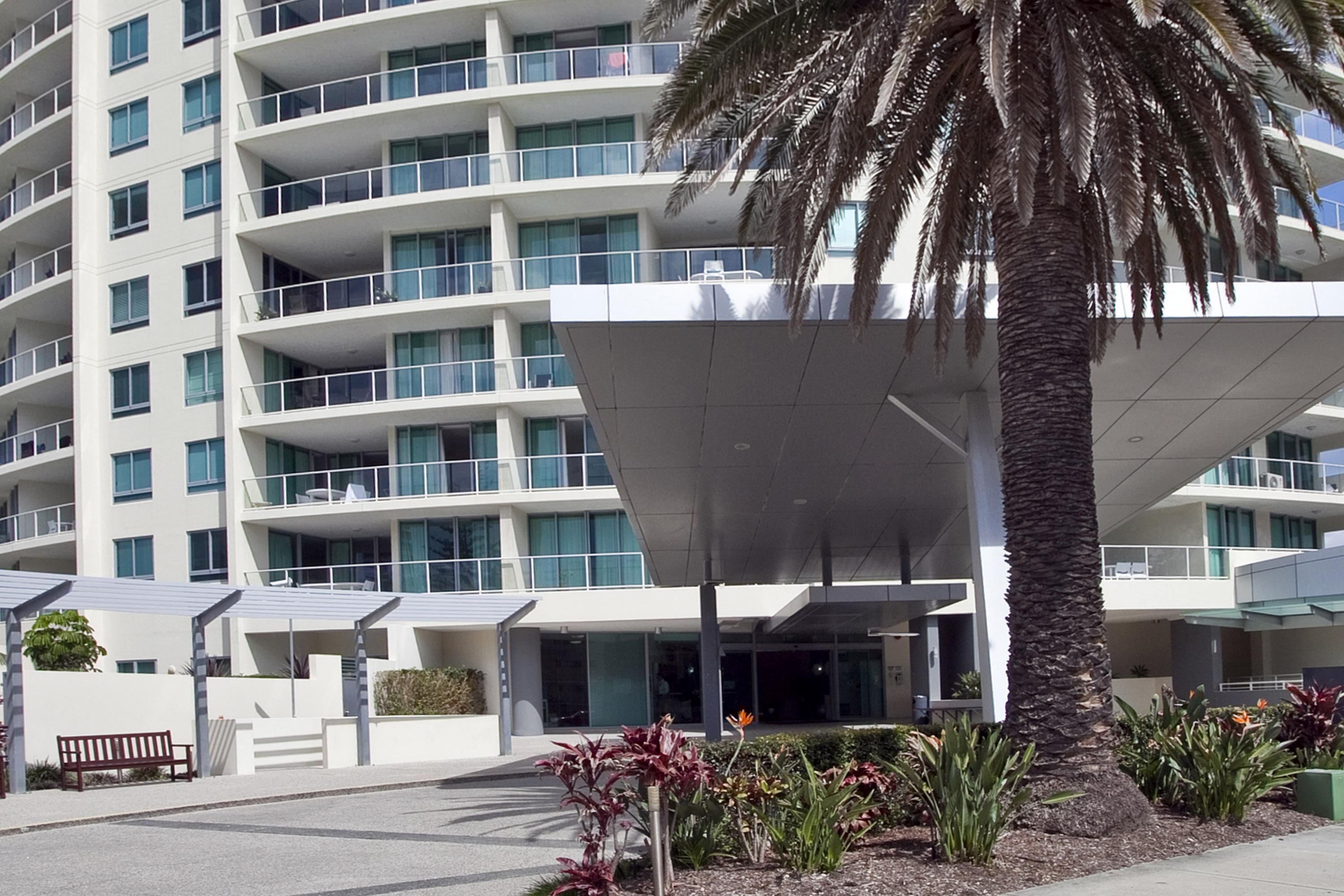 2 Story 3 Bedroom Penthous with Ocean Views — image 18