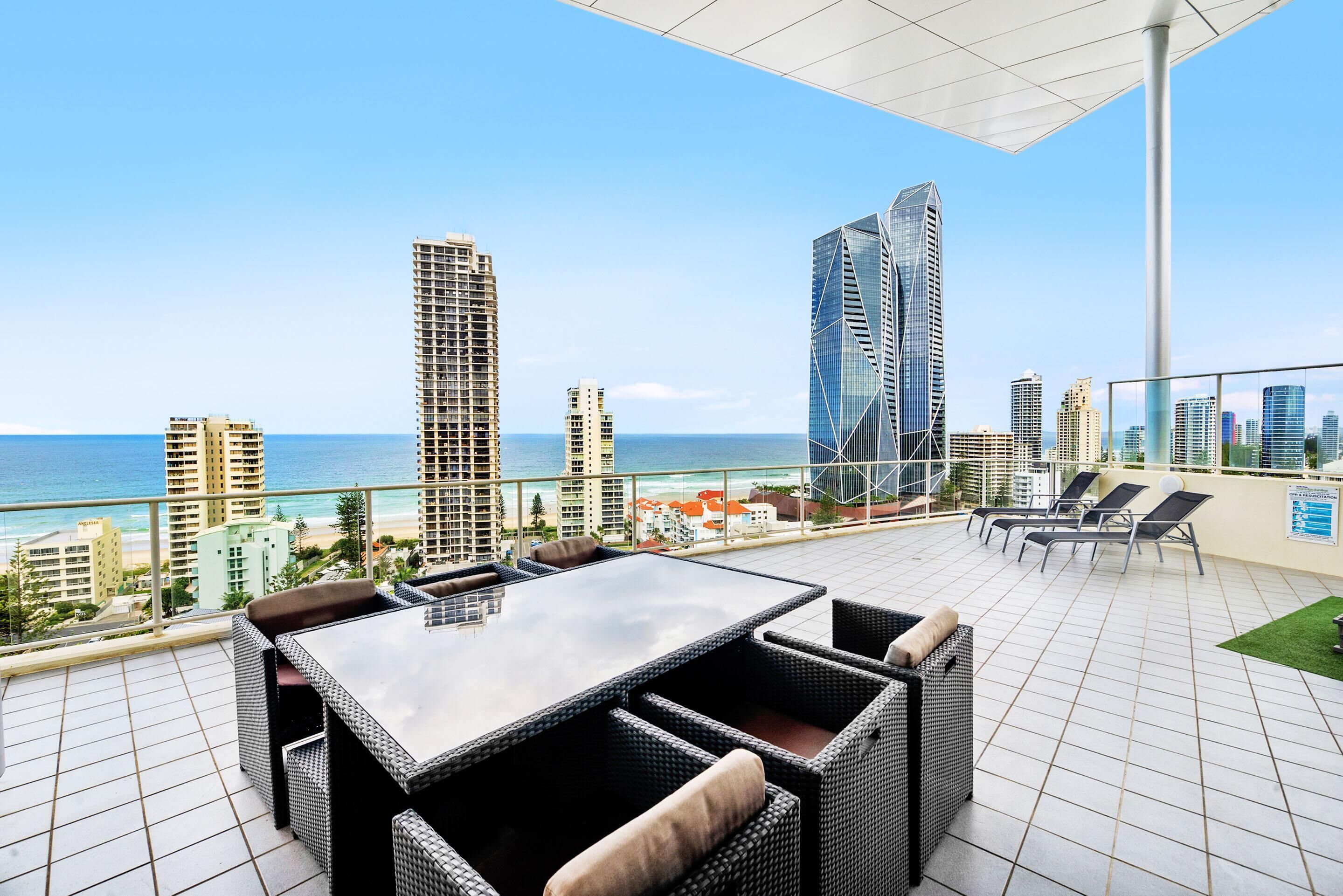 2 Story 3 Bedroom Penthous with Ocean Views — image 6
