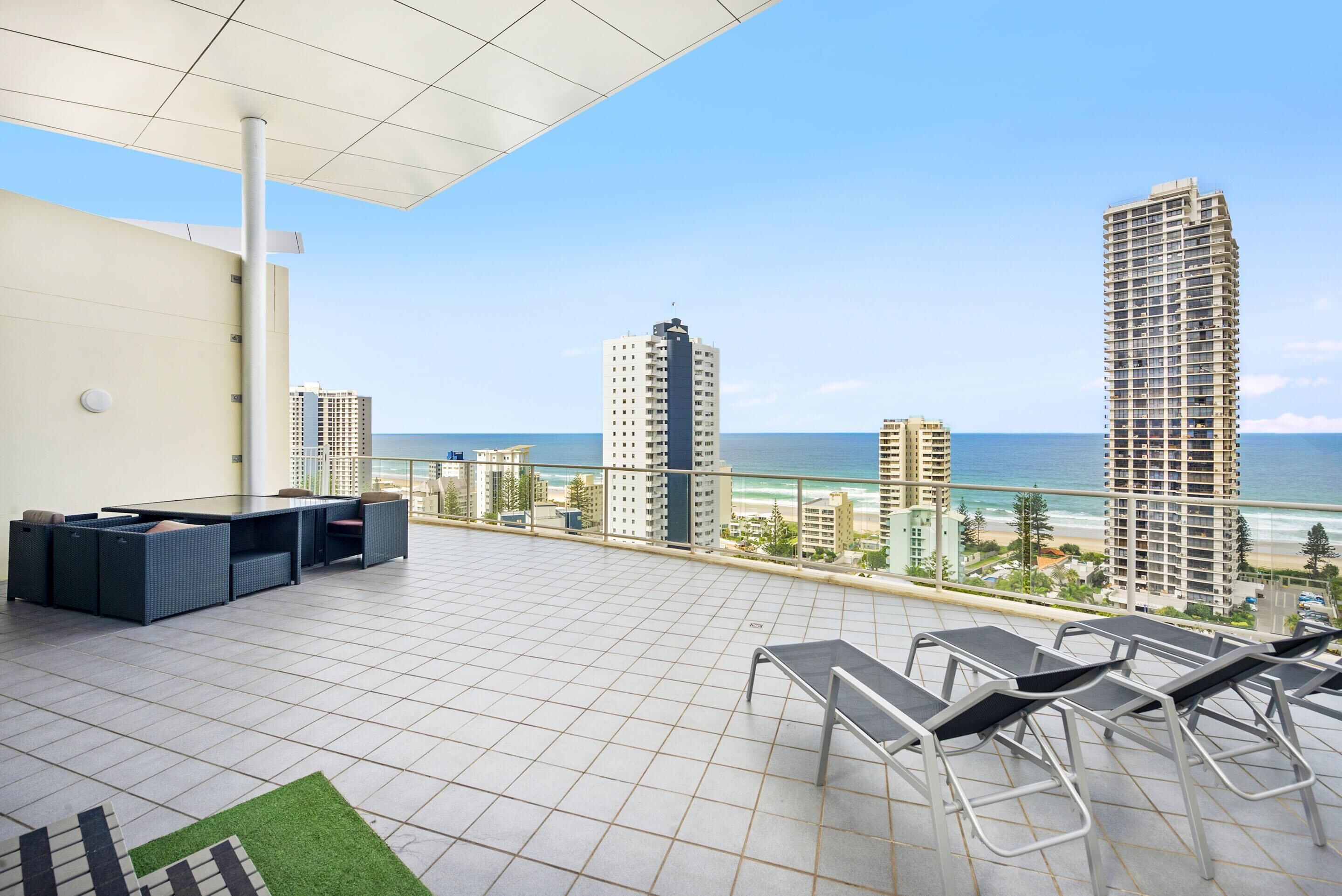 2 Story 3 Bedroom Penthous with Ocean Views — image 13