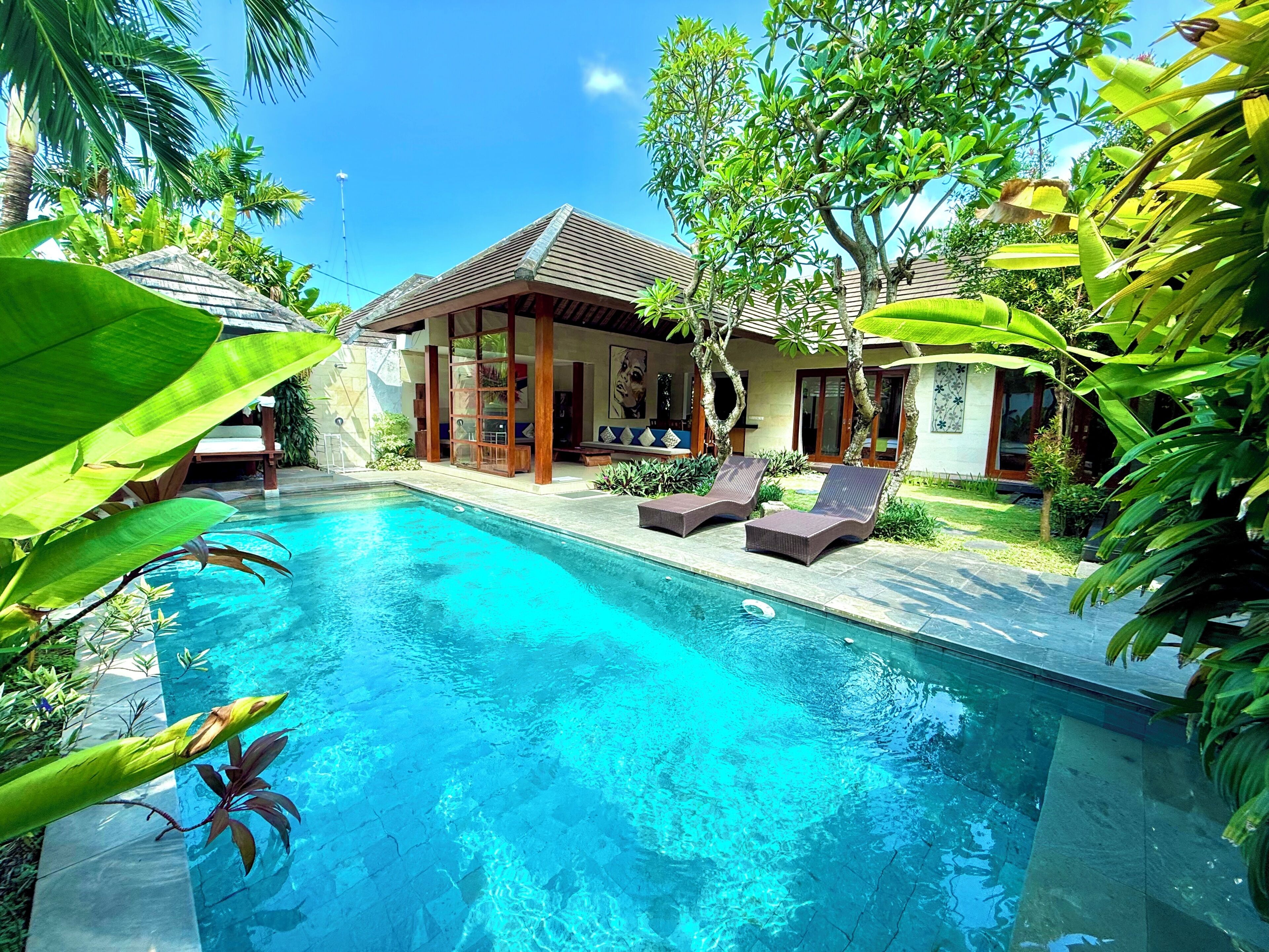 Utomhuspool