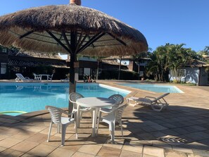 Outdoor pool - Wonderful and Confortable - Geriba - 4 bedrooms with complete bathrooms (Armação dos Búzios)