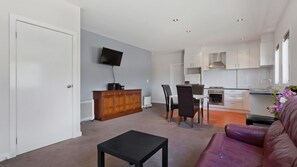 TV - Stenmark - 5/3 Poley Cow Lane (Jindabyne)