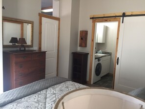 1 habitación y caja de seguridad en la habitación