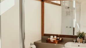 Dusche, Whirlpool, Handtücher