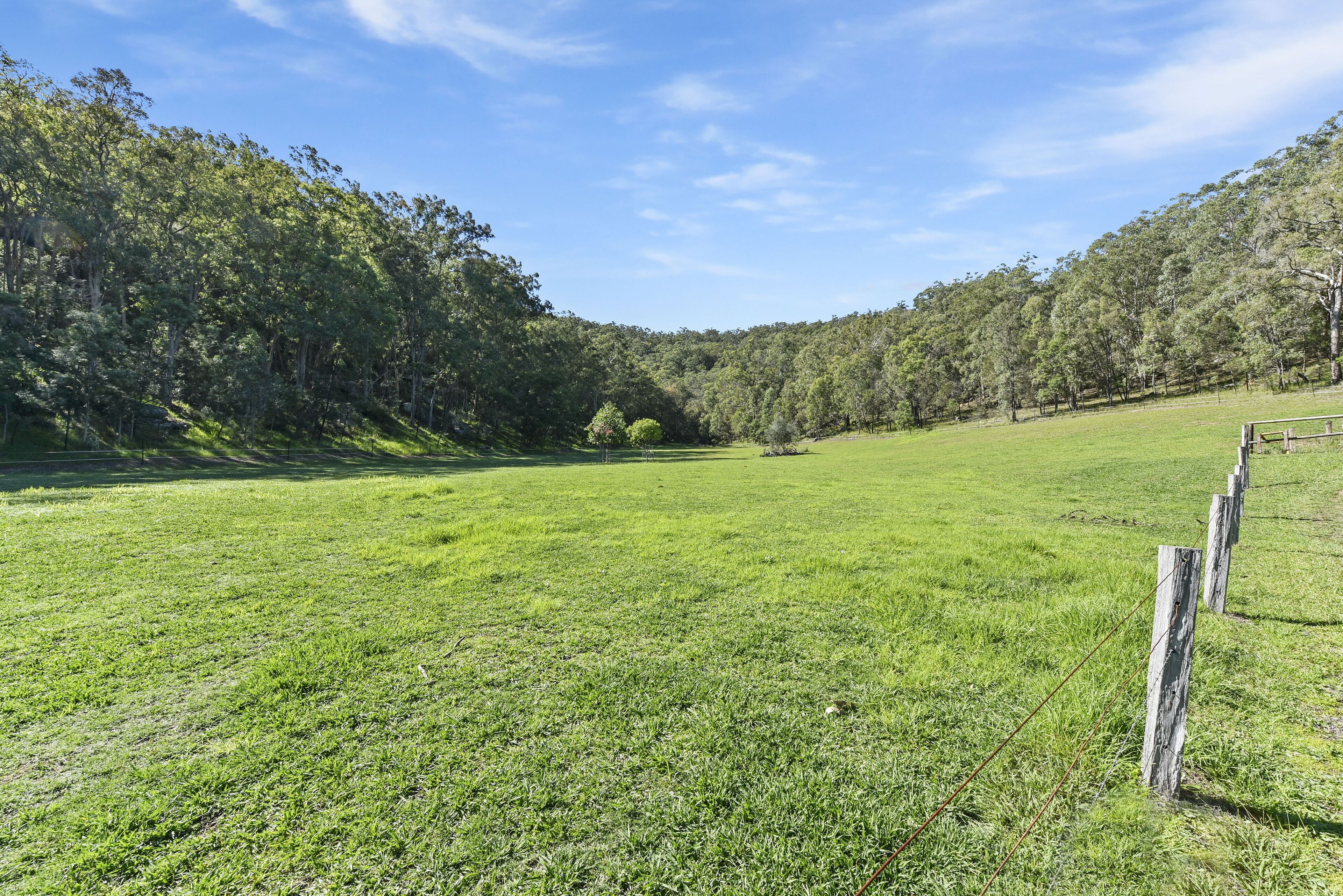 Luxury self-contained homestead and a farm full of beauty and adventure — image 26