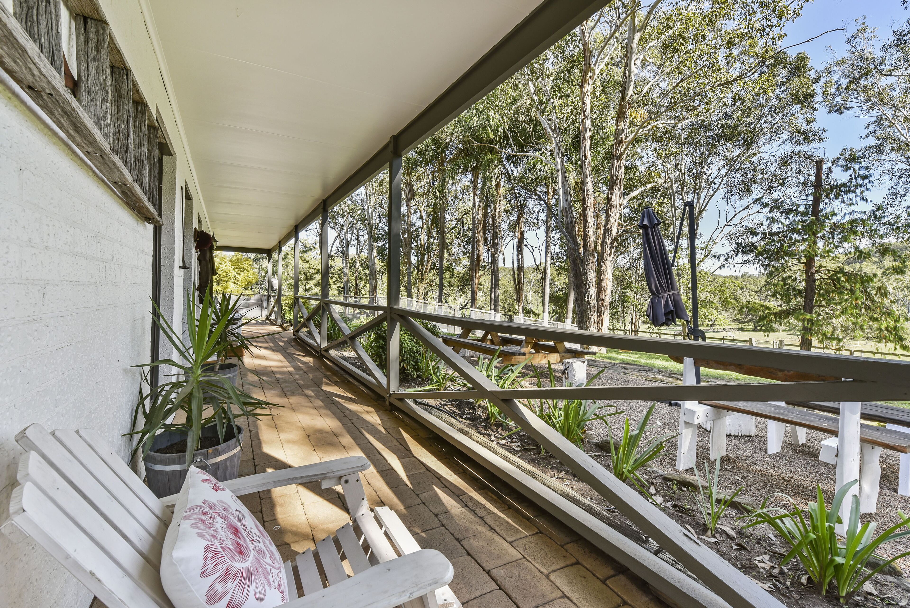 Luxury self-contained homestead and a farm full of beauty and adventure — image 7