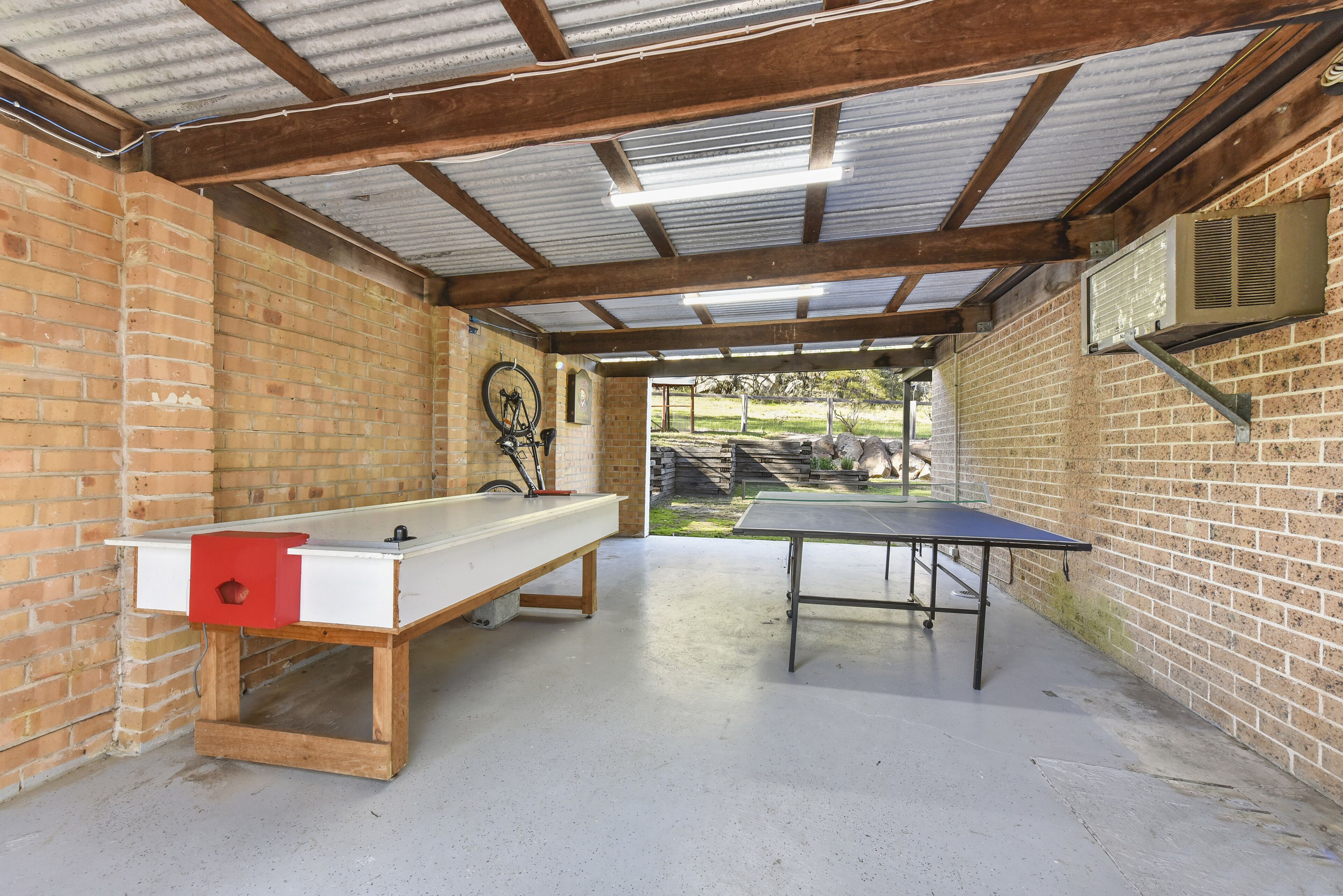 Luxury self-contained homestead and a farm full of beauty and adventure — image 27