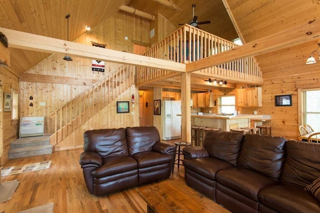 Lakefront Melody by Carolina Properties - Lake Adger Lakefront, Canoe and Kayaks