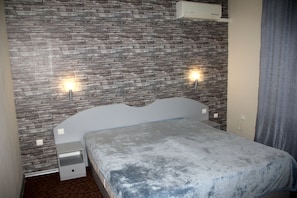 2 Schlafzimmer, Bügeleisen/Bügelbrett, WLAN