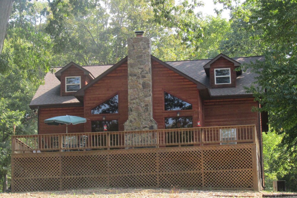 Cabin 200 yards from Current River Access 13 miles north of Doniphan