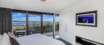 Hearns Beachside Villa 3