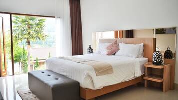 7 bedrooms, iron/ironing board, free WiFi
