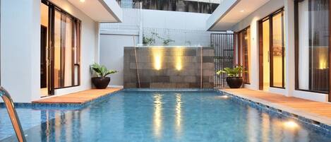 Piscina a l'aire lliure